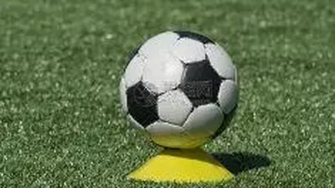 【乡村彩神】第2025139期双色球精准预测：独家蓝球杀手号，07必中秘籍大公开！